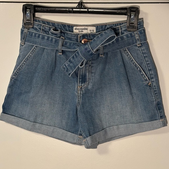 Abercrombie Kids Girls Jean Shorts midi short size 11/12 - Picture 1 of 4